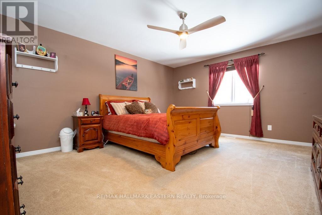 1079 Rock Road, Douro-Dummer, ON - Indoor Photo Showing Bedroom