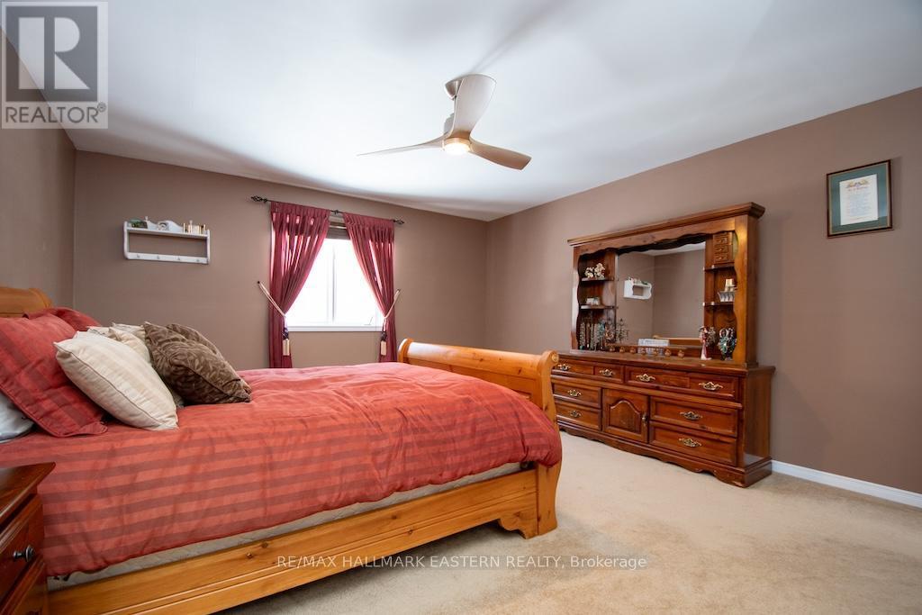 1079 Rock Road, Douro-Dummer, ON - Indoor Photo Showing Bedroom