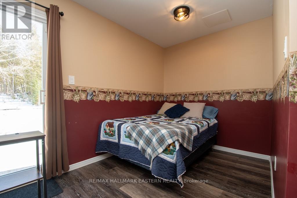 1079 Rock Road, Douro-Dummer, ON - Indoor Photo Showing Bedroom
