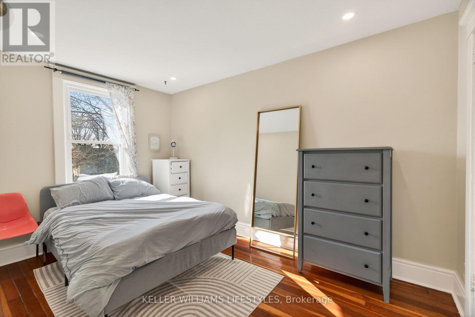 882.5 William Street, London East (East B), ON - Indoor Photo Showing Bedroom