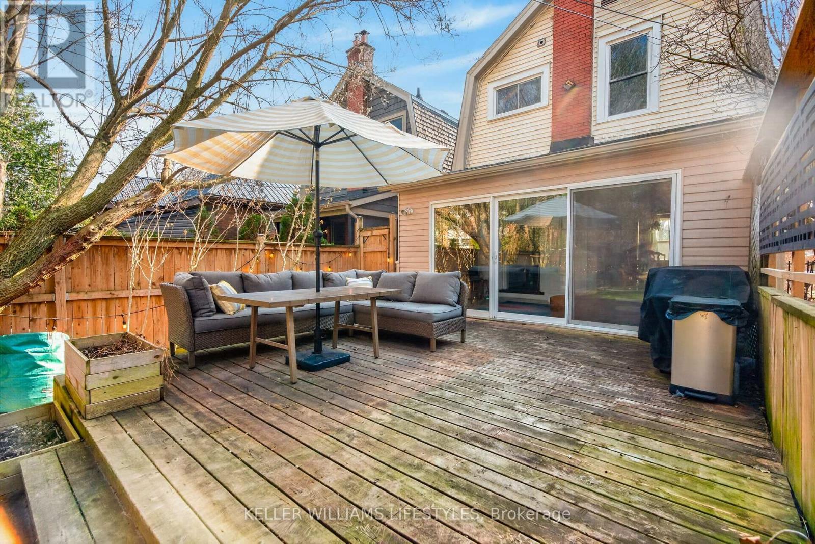 882.5 William Street, London East (East B), ON - Outdoor With Deck Patio Veranda