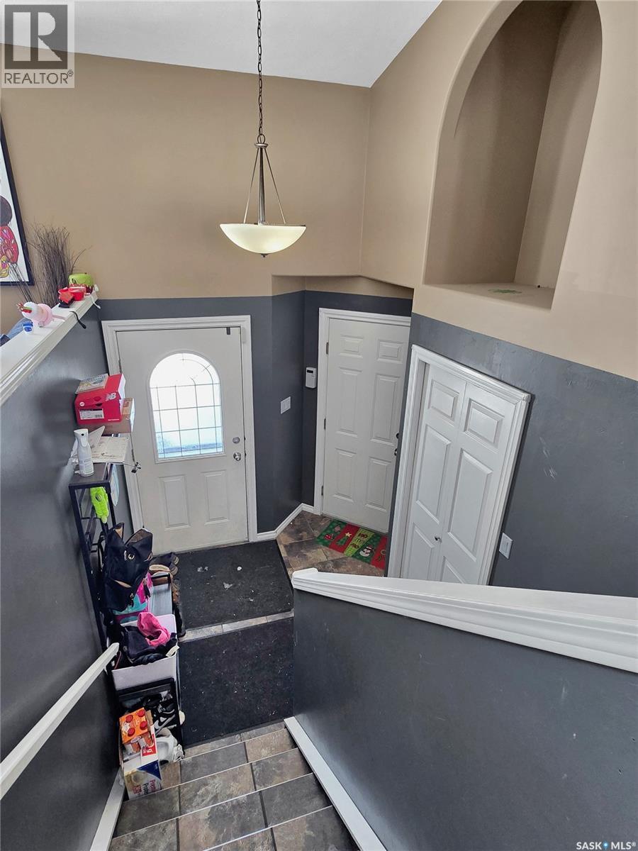 319 Crystal Way, Warman, SK - Indoor Photo Showing Other Room