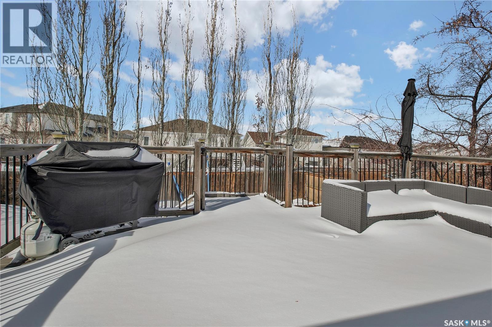 319 Crystal Way, Warman, SK - Outdoor