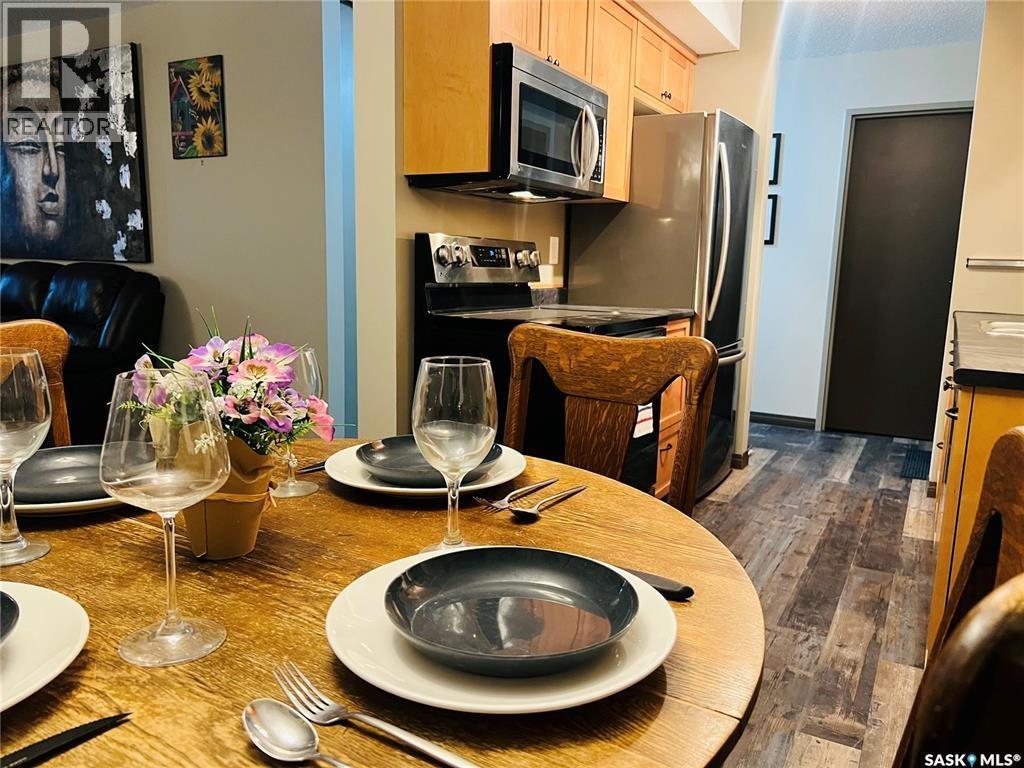 308 1140 9Th Avenue Ne, Swift Current, SK - Indoor Photo Showing Dining Room