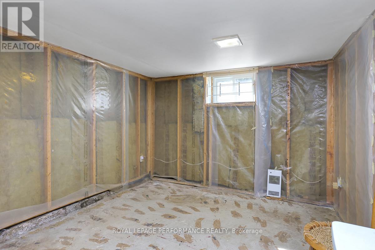 1141 North River Road, Ottawa, ON - Indoor Photo Showing Basement