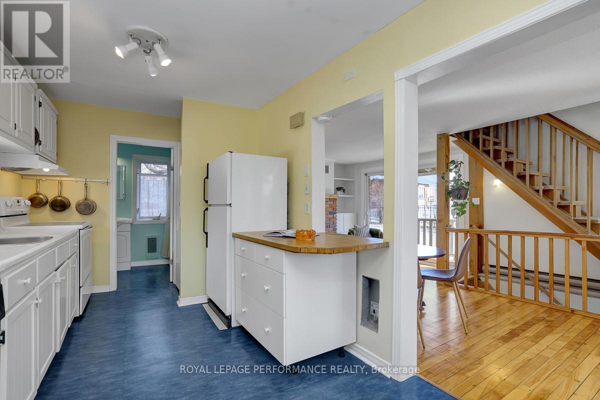 1141 North River Road, Ottawa, ON - Indoor Photo Showing Kitchen