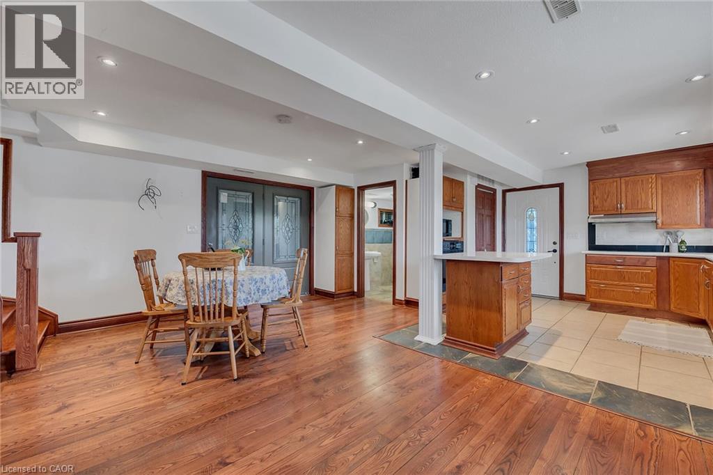 617 Eighth Road E, Stoney Creek, ON