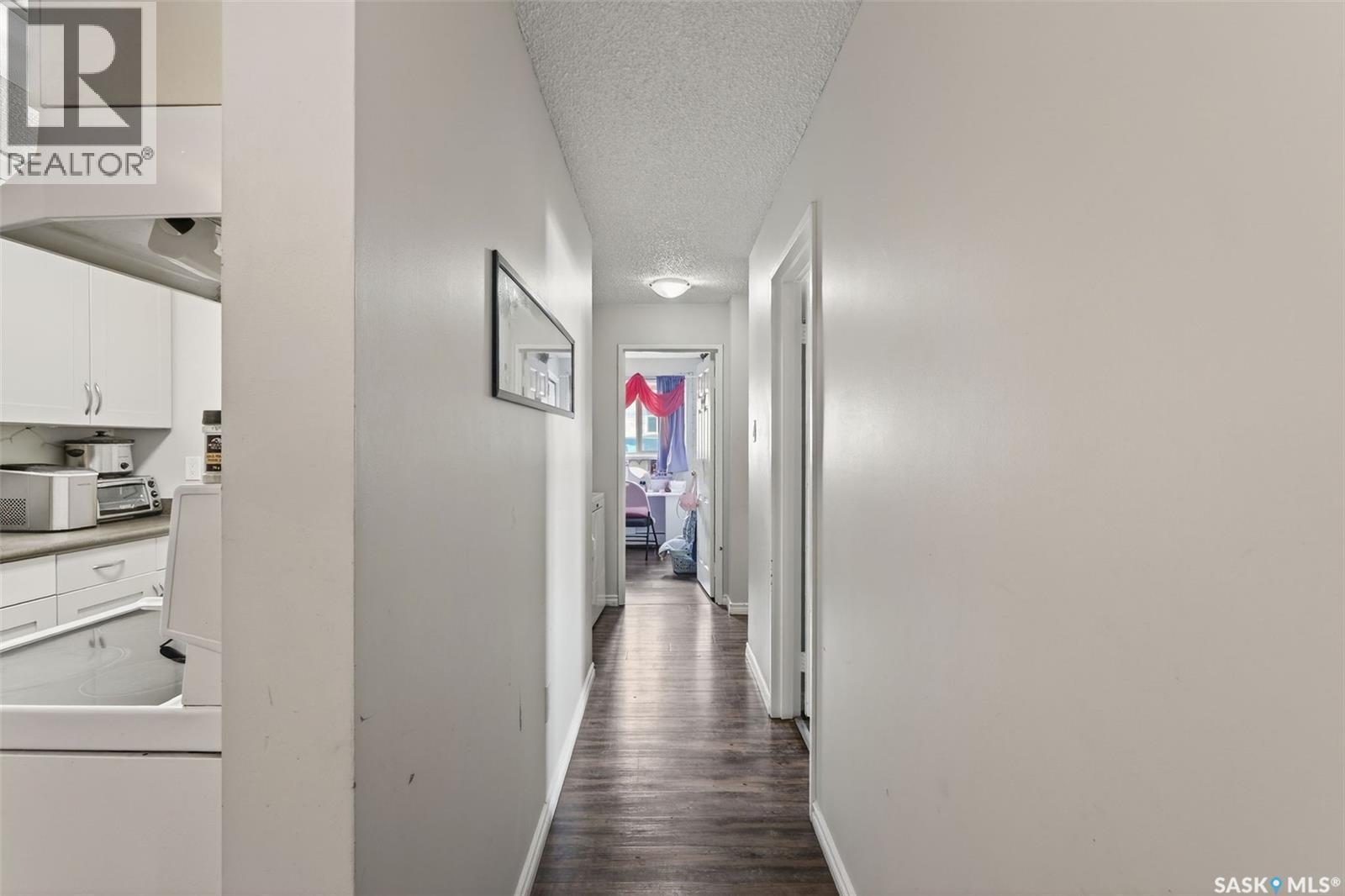 105H 1121 Mckercher Drive, Saskatoon, SK - Indoor