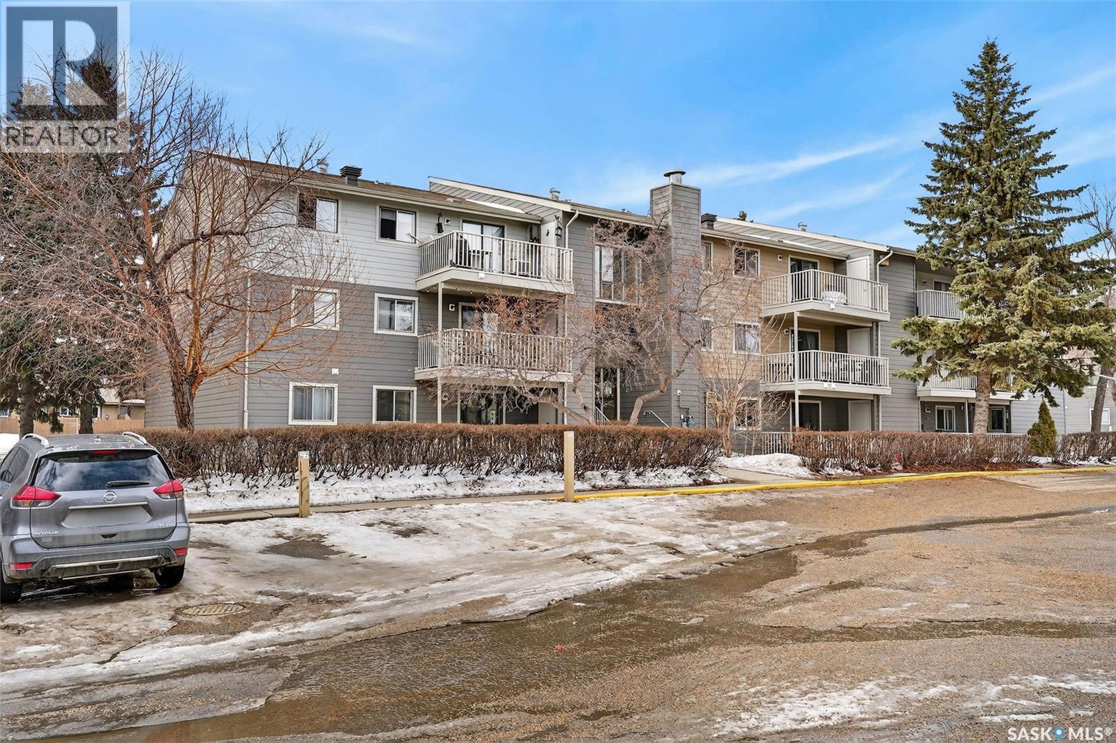105H 1121 Mckercher Drive, Saskatoon, SK - Outdoor With Balcony