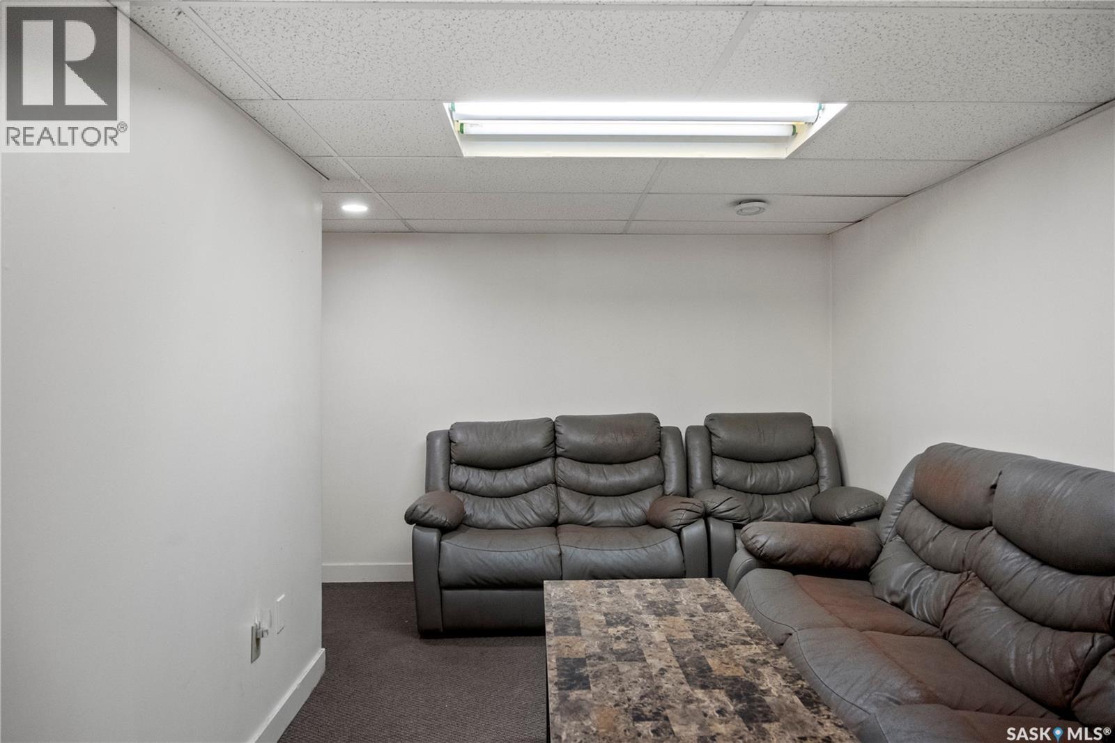 265 Magee Crescent, Regina, SK - Indoor