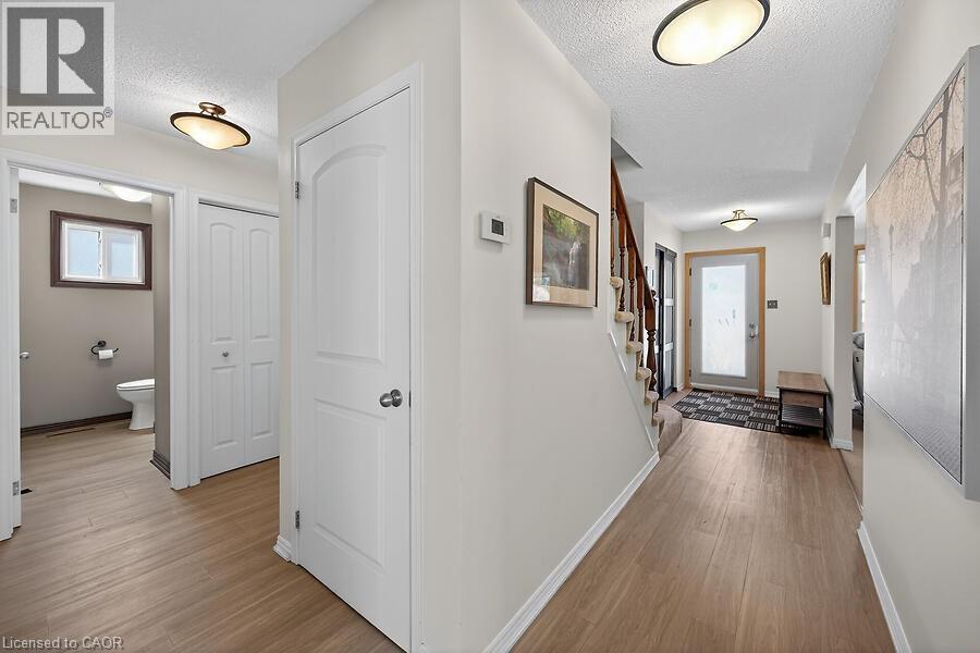 621 Tomahawk Crescent, Ancaster, ON - Indoor Photo Showing Other Room