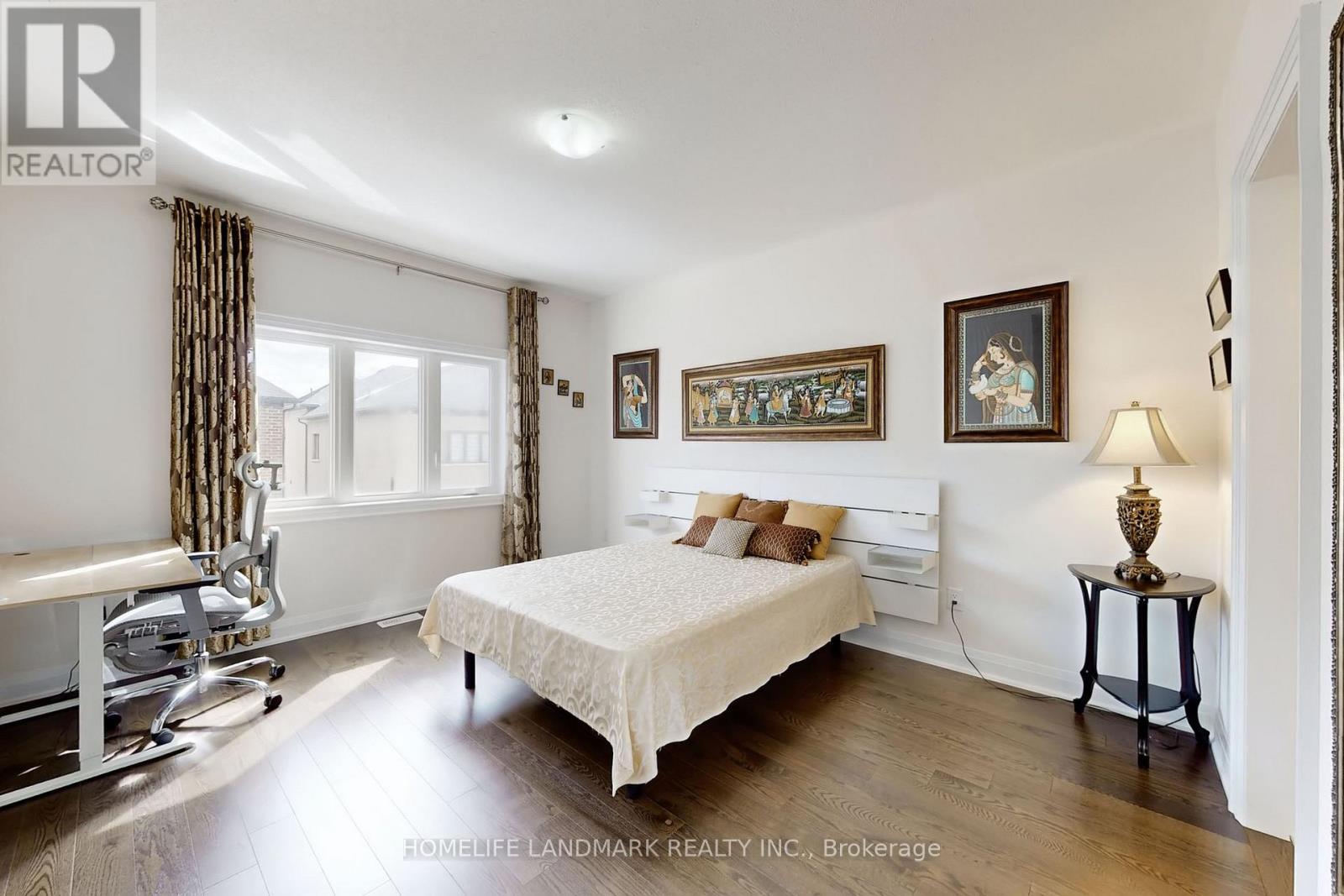 2438 Irene Crescent, Oakville, ON - Indoor Photo Showing Bedroom