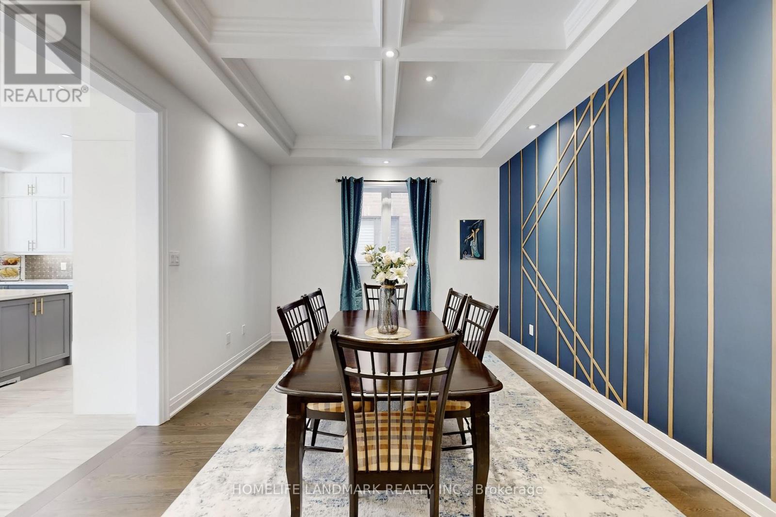 2438 Irene Crescent, Oakville, ON - Indoor Photo Showing Dining Room