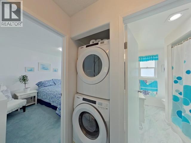 3845 Quadra Ave, Powell River, BC - Indoor Photo Showing Laundry Room