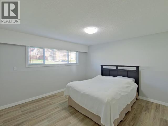 3845 Quadra Ave, Powell River, BC - Indoor Photo Showing Bedroom
