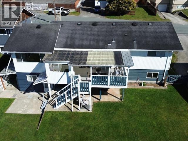 3845 Quadra Ave, Powell River, BC - Outdoor With Deck Patio Veranda