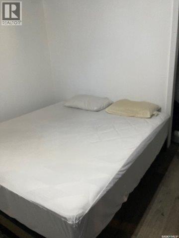 212 Fourth Street Ne, Ituna, SK - Indoor Photo Showing Bedroom