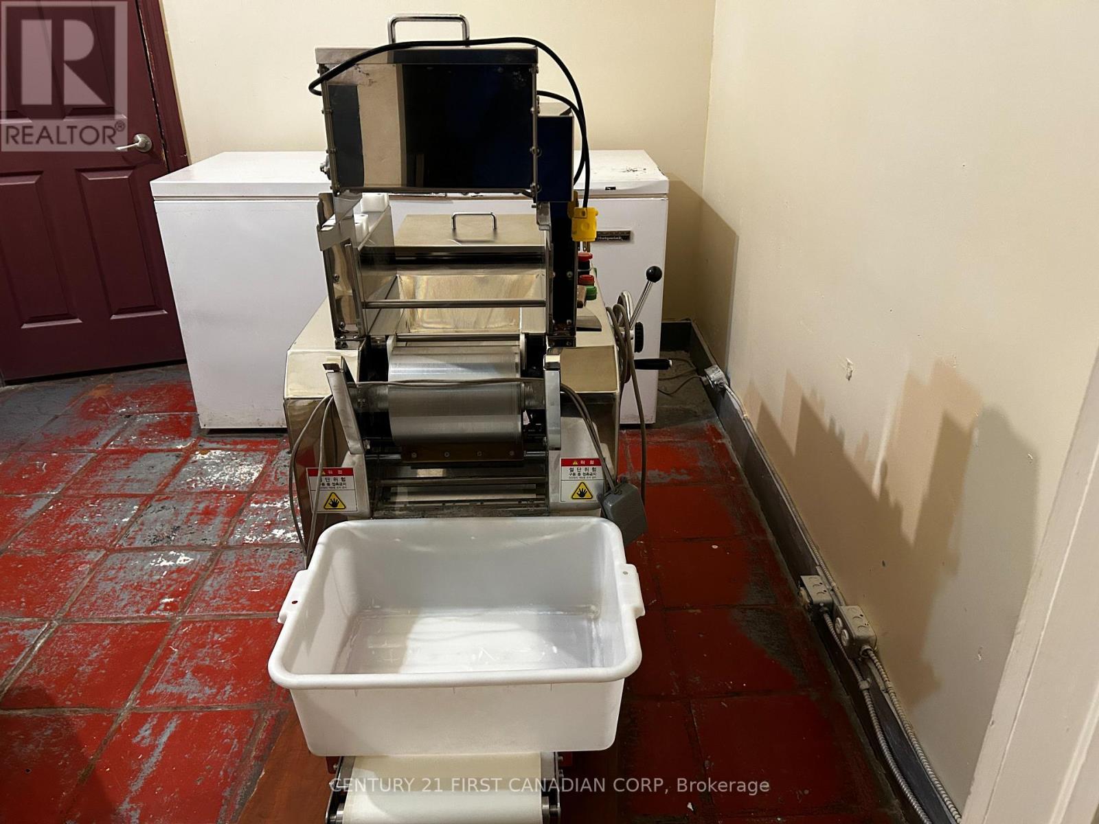 192 Dundas Street, London East (East F), ON