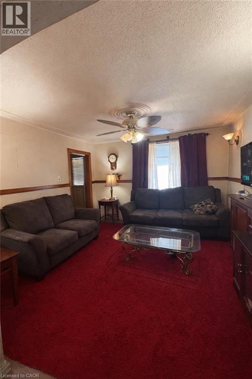 1382 Cannon Street E, Hamilton, ON - Indoor