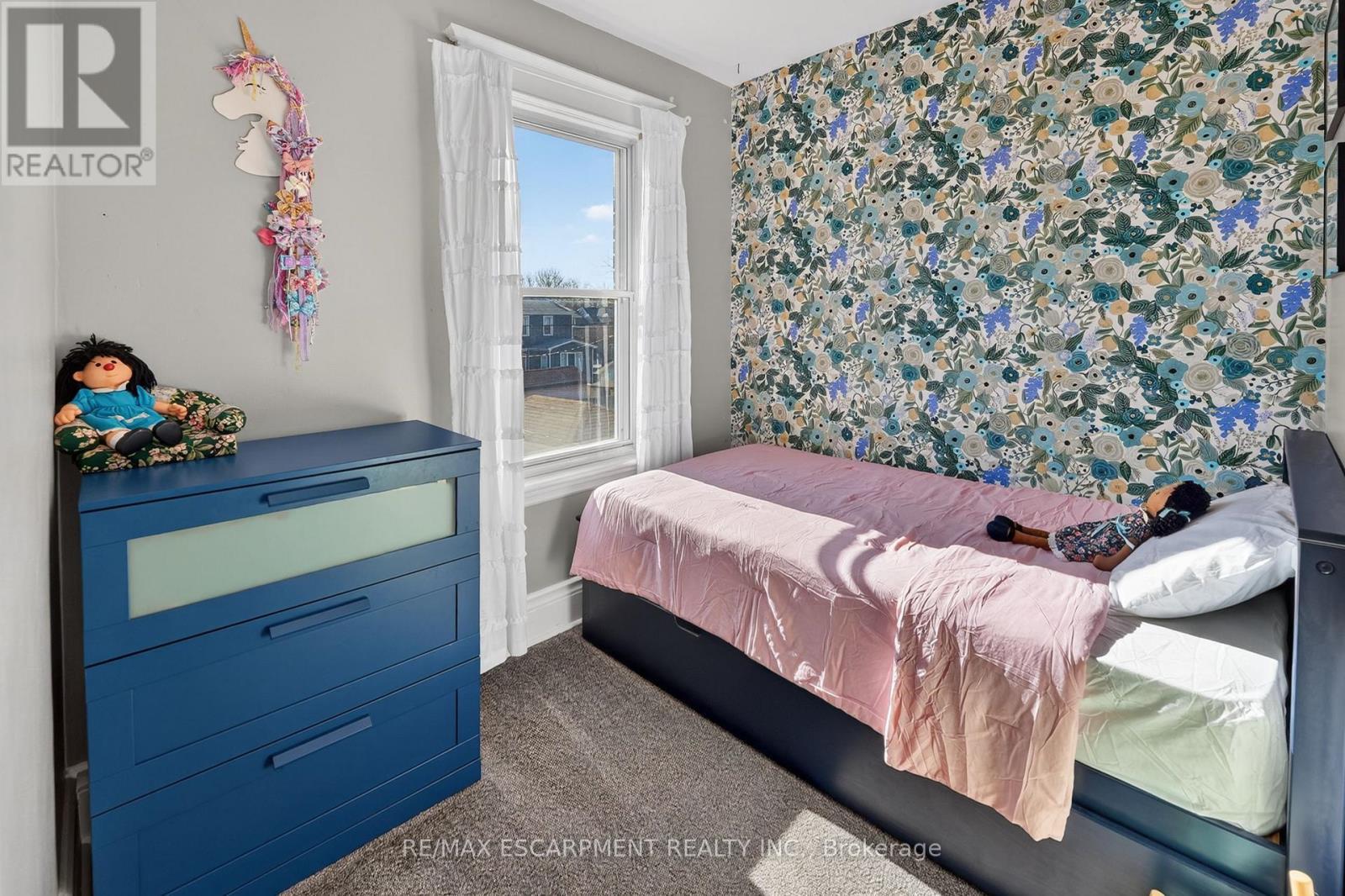 207 Edgemont Street S, Hamilton, ON - Indoor Photo Showing Other Room