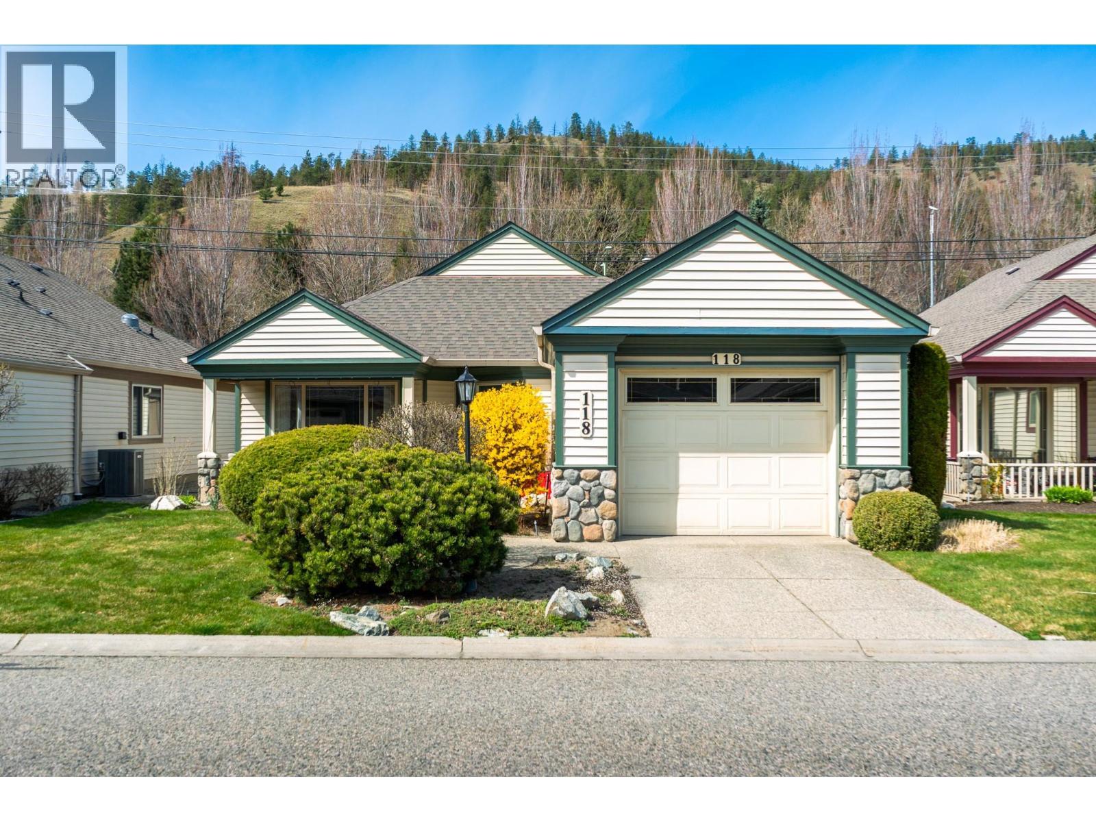 550 Yates Road Unit# 118, Kelowna, BC - Outdoor With Facade