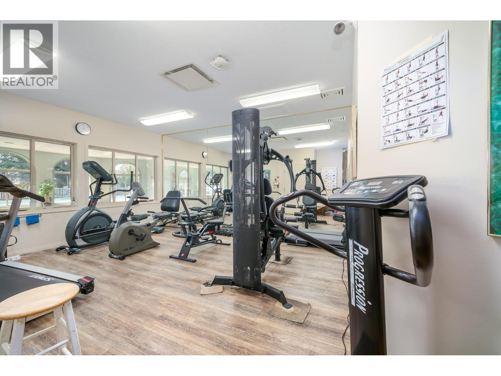 550 Yates Road Unit# 118, Kelowna, BC - Indoor Photo Showing Gym Room