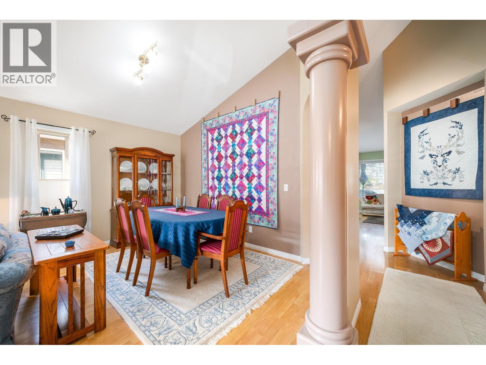 550 Yates Road Unit# 118, Kelowna, BC - Indoor Photo Showing Dining Room
