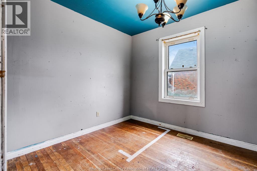 1541 Albert, Windsor, ON - Indoor Photo Showing Other Room