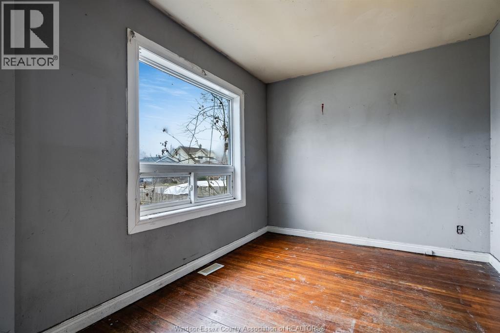 1541 Albert, Windsor, ON - Indoor Photo Showing Other Room