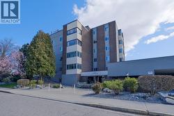 1915 Pacific Court Unit# 401 Kelowna, BC V1Y 8B3