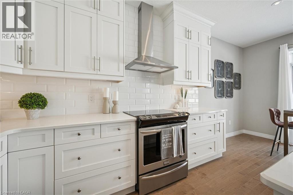 97 Rivertrail Avenue, Kitchener, ON - Indoor Photo Showing Kitchen With Upgraded Kitchen