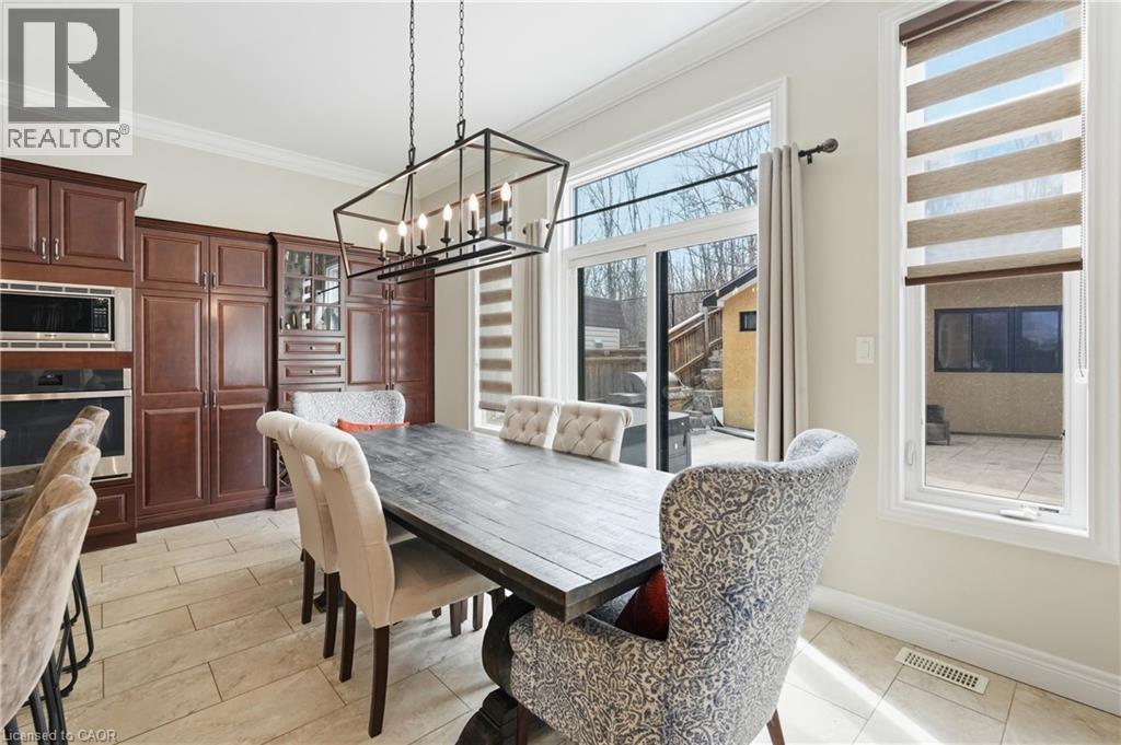 240 Cloverleaf Drive, Ancaster, ON - Indoor Photo Showing Dining Room