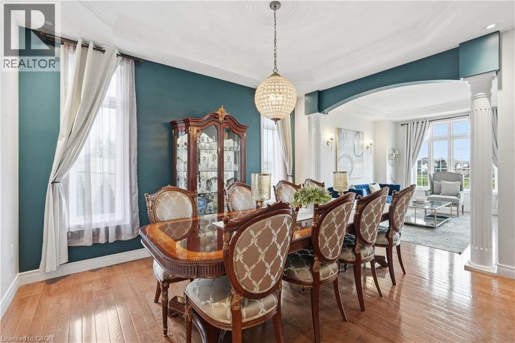 240 Cloverleaf Drive, Ancaster, ON - Indoor Photo Showing Dining Room