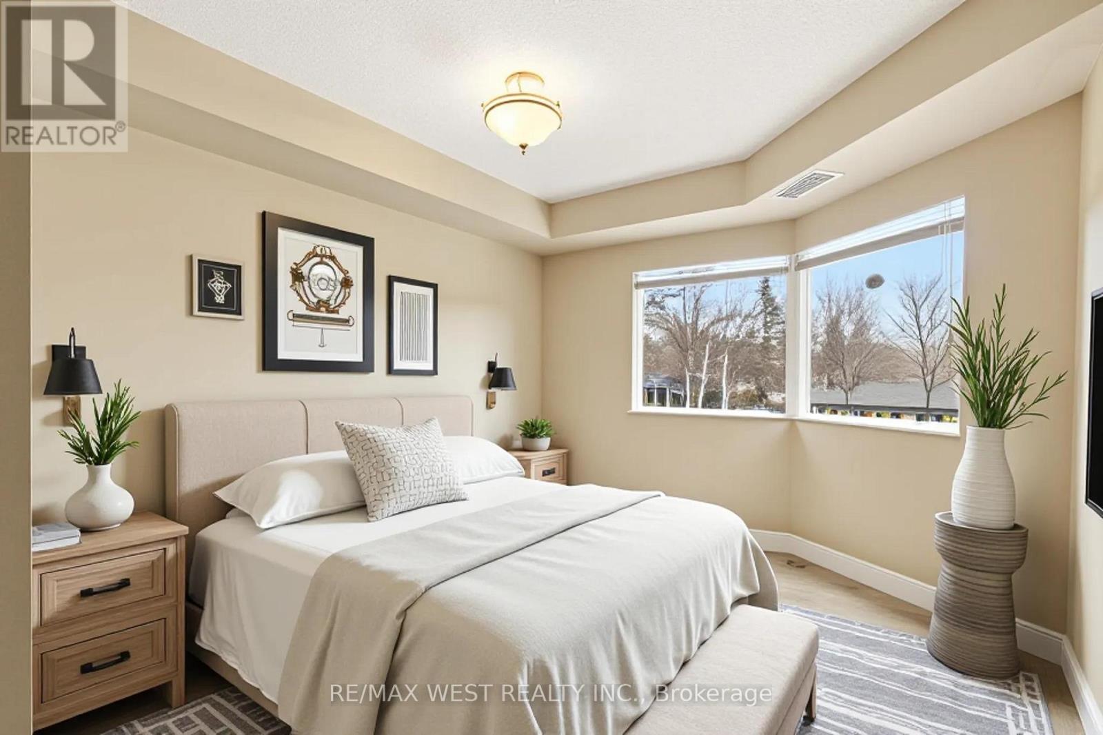 407 - 24 Chapel Street, Halton Hills, ON - Indoor Photo Showing Bedroom