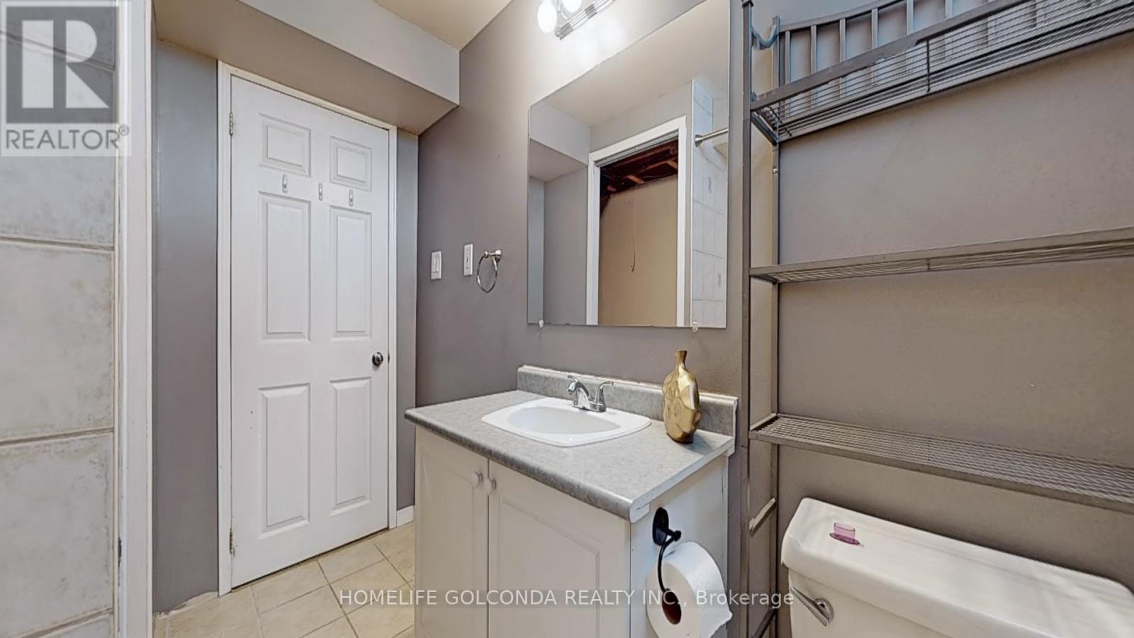 39 Etherington Crescent, Barrie, ON - Indoor Photo Showing Laundry Room