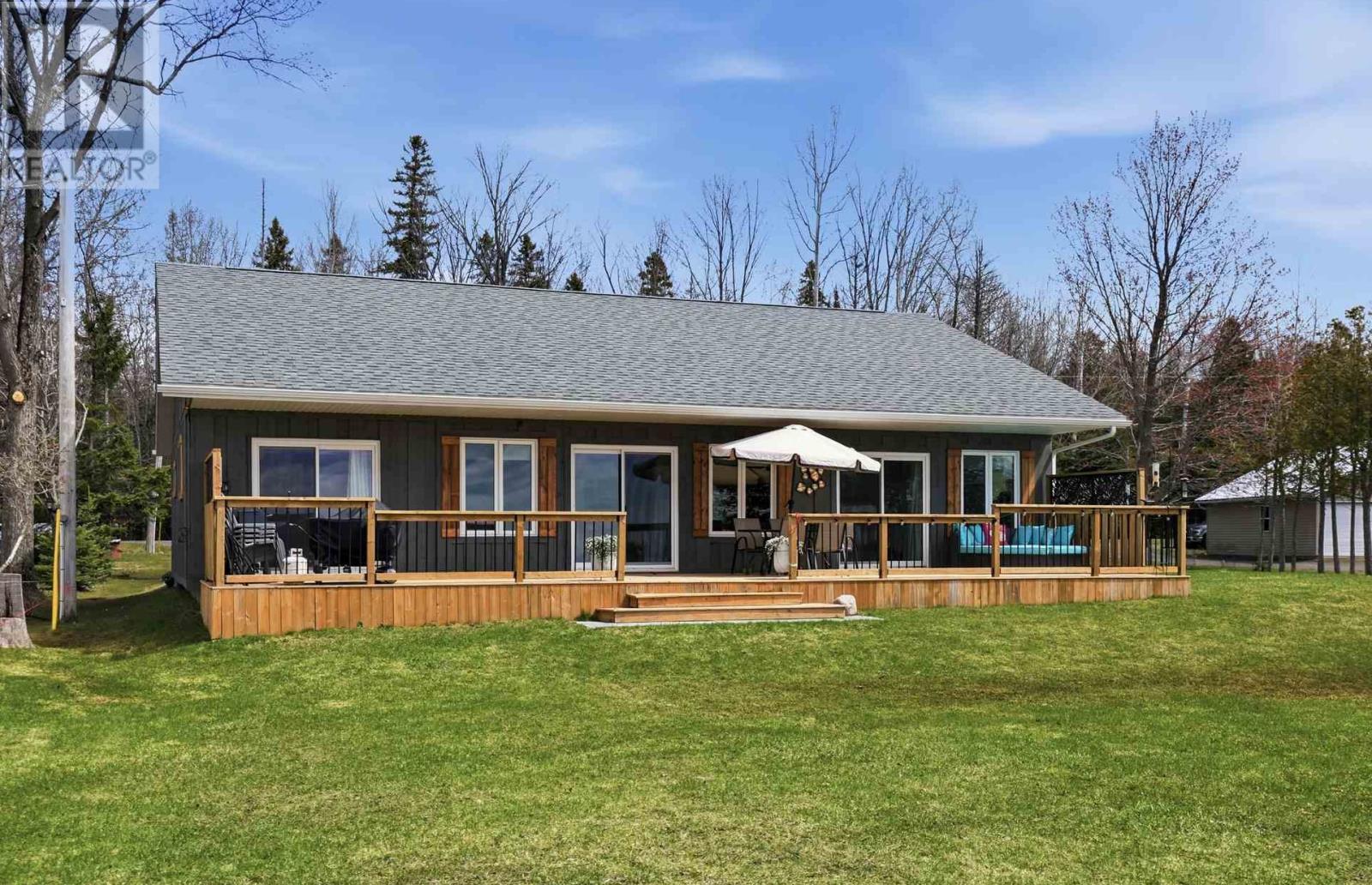 2875 Green St, Richards Landing, ON - Outdoor With Deck Patio Veranda