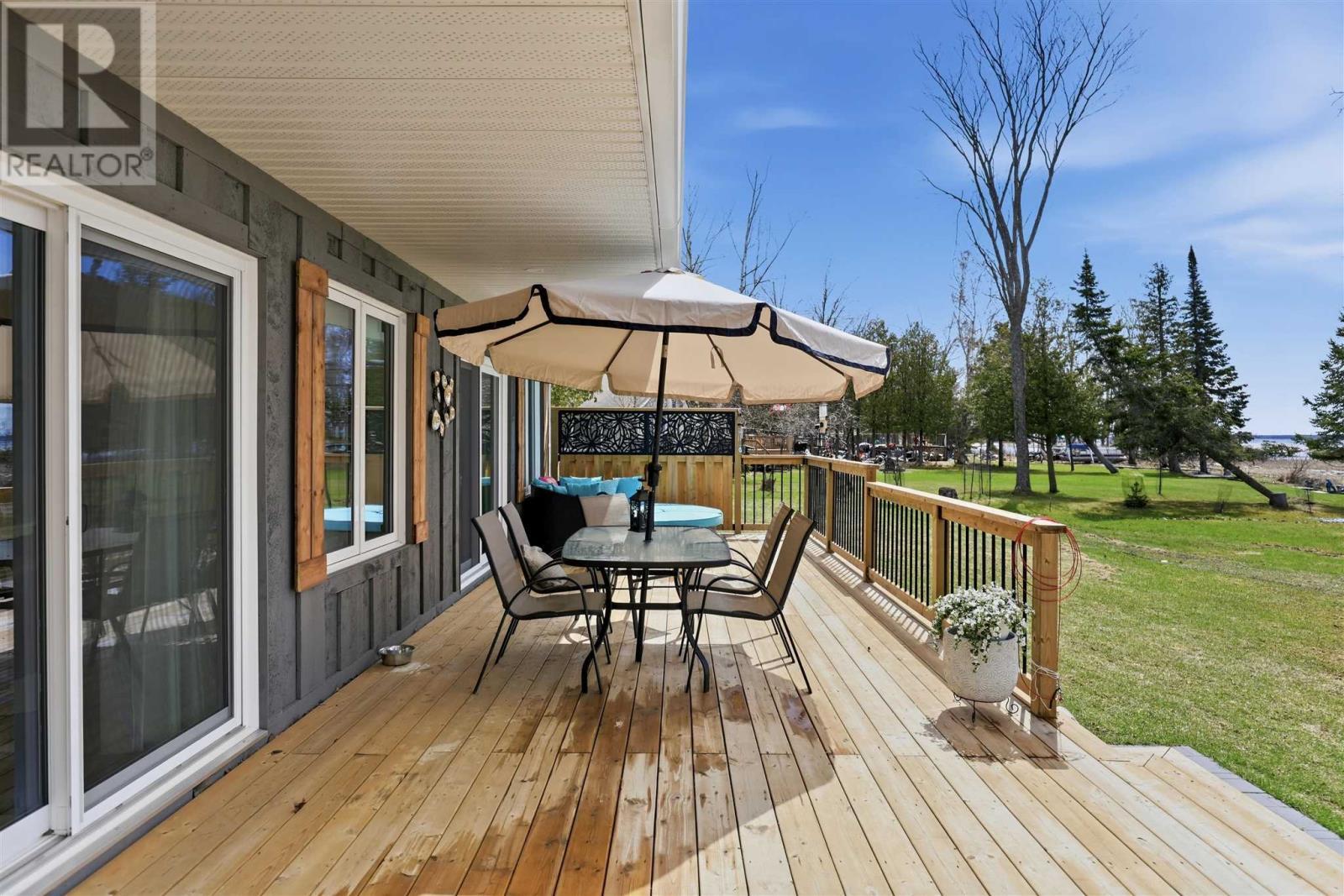 2875 Green St, Richards Landing, ON - Outdoor With Deck Patio Veranda With Exterior