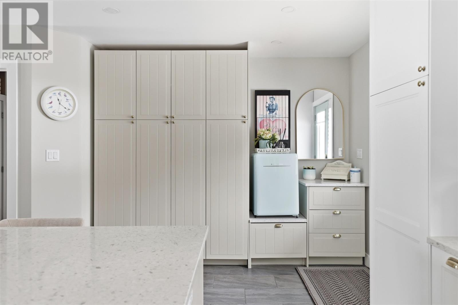 2875 Green St, Richards Landing, ON - Indoor Photo Showing Other Room