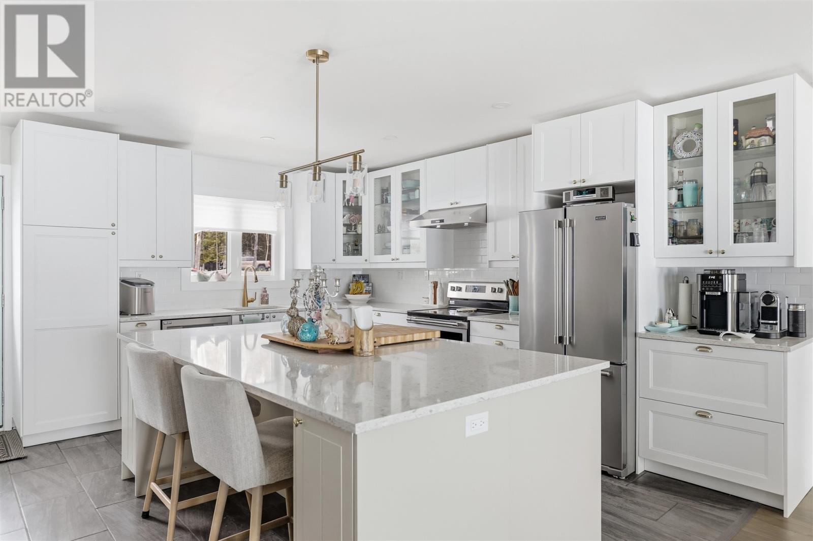 2875 Green St, Richards Landing, ON - Indoor Photo Showing Kitchen With Upgraded Kitchen