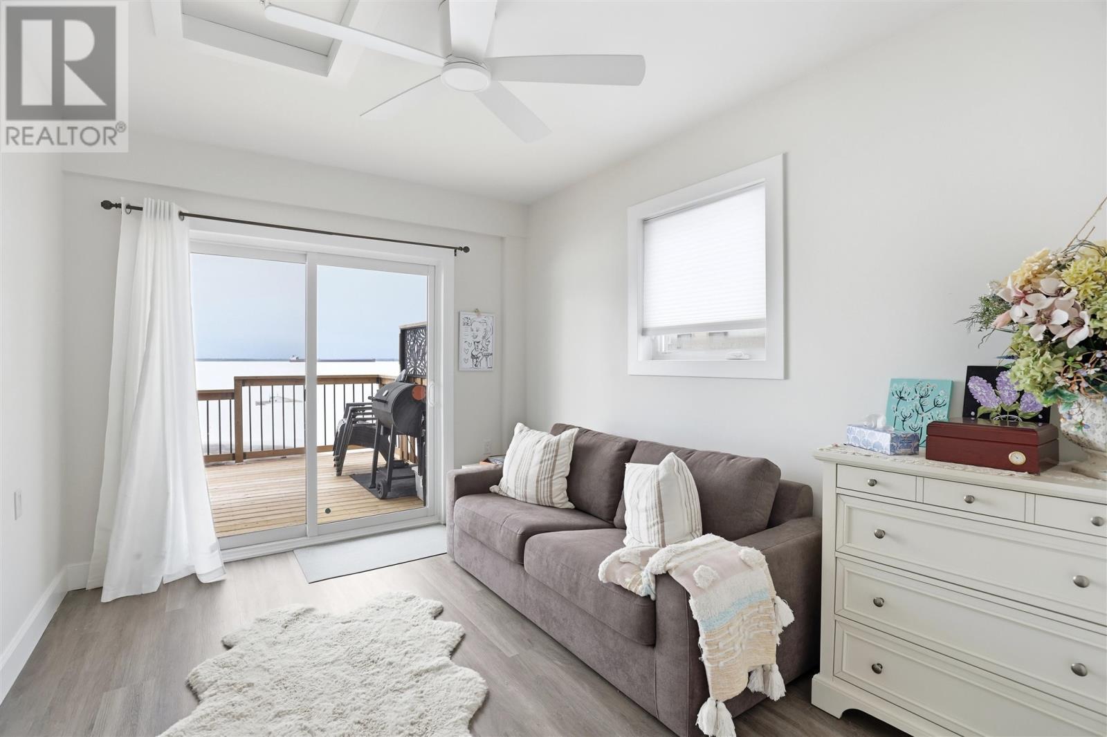 2875 Green St, Richards Landing, ON - Indoor