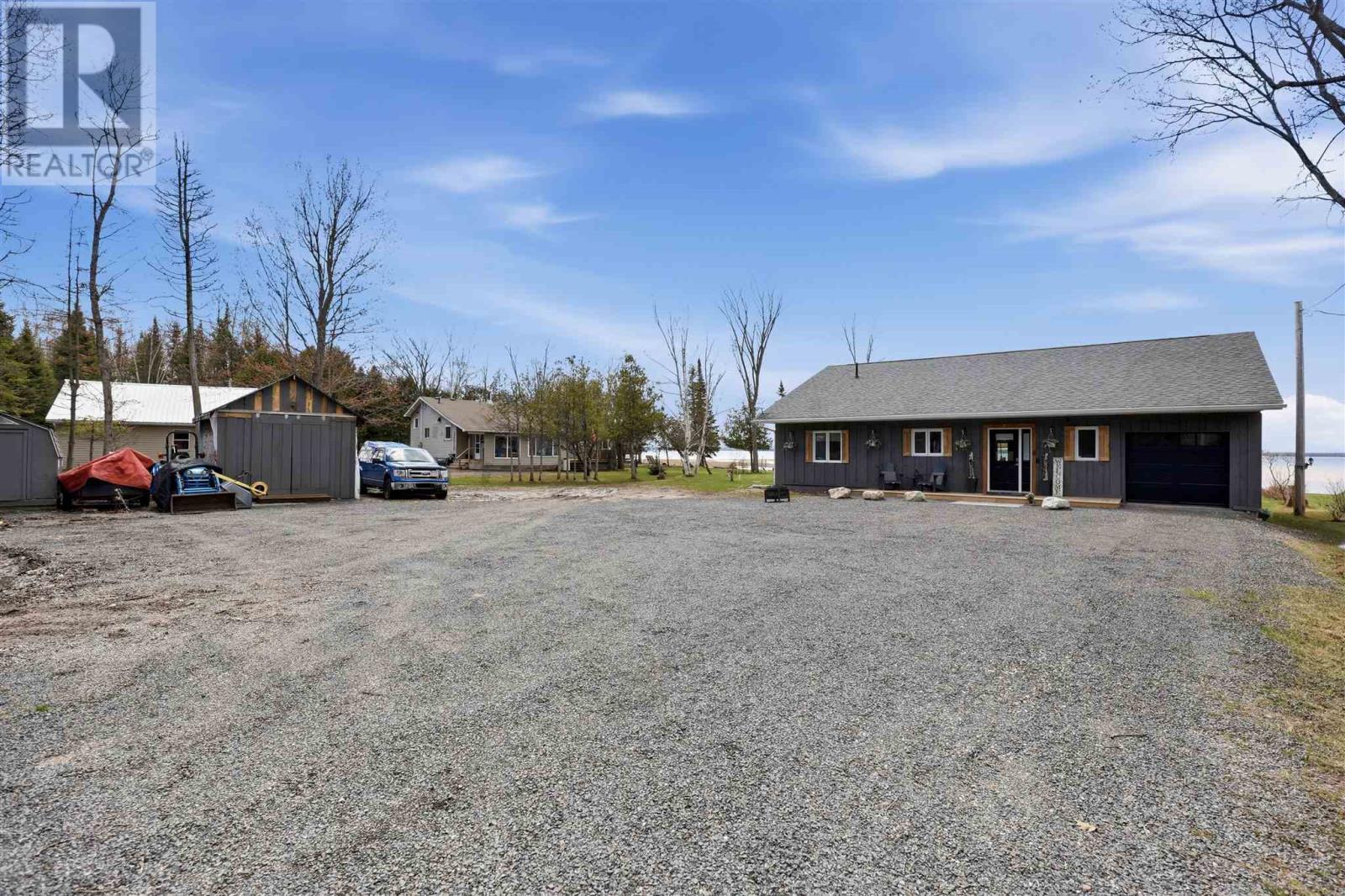 2875 Green St, Richards Landing, ON - Outdoor
