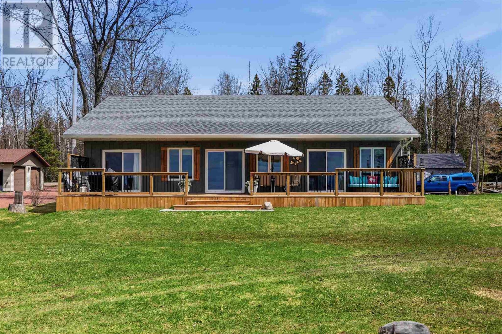 2875 Green St, Richards Landing, ON - Outdoor With Deck Patio Veranda
