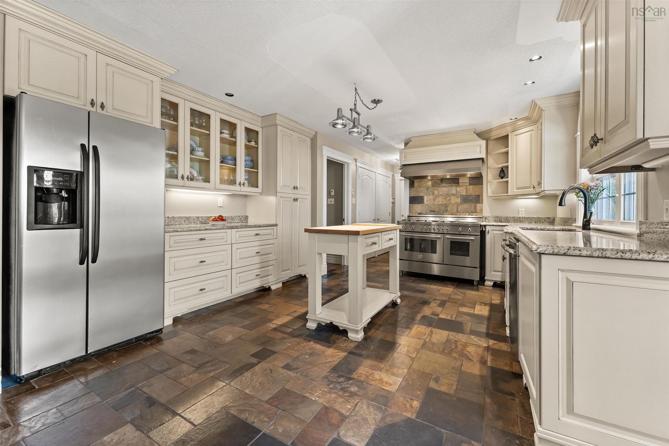 144 Thompson Run, Hammonds Plains, NS