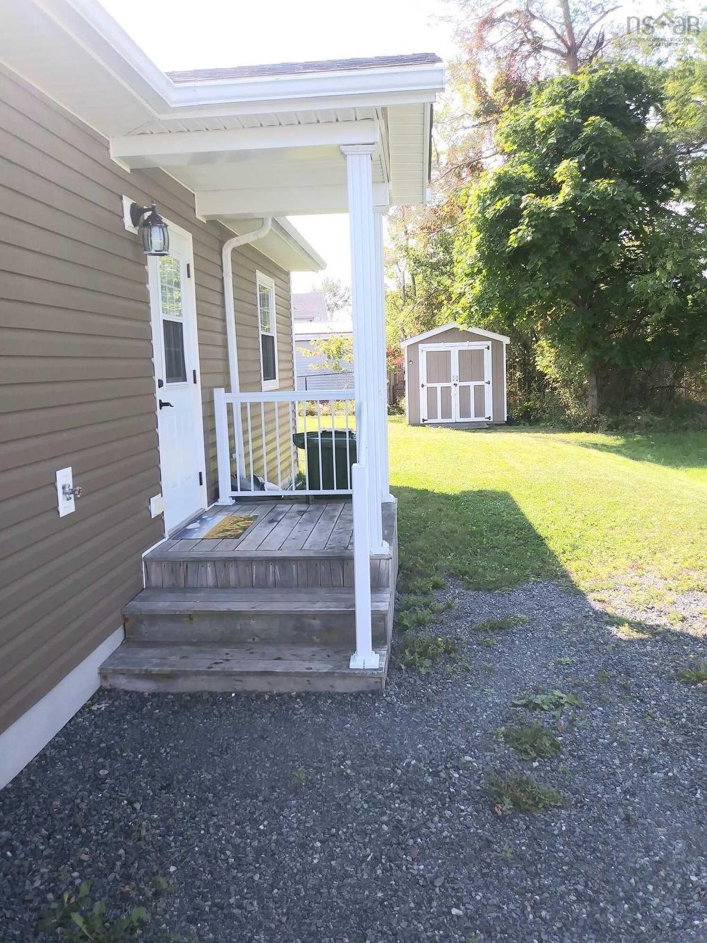 101 Acadia Avenue, Stellarton, NS