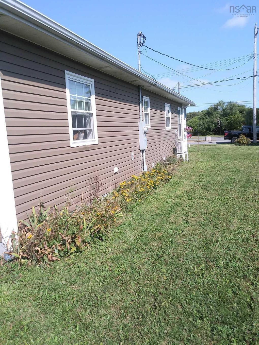 101 Acadia Avenue, Stellarton, NS