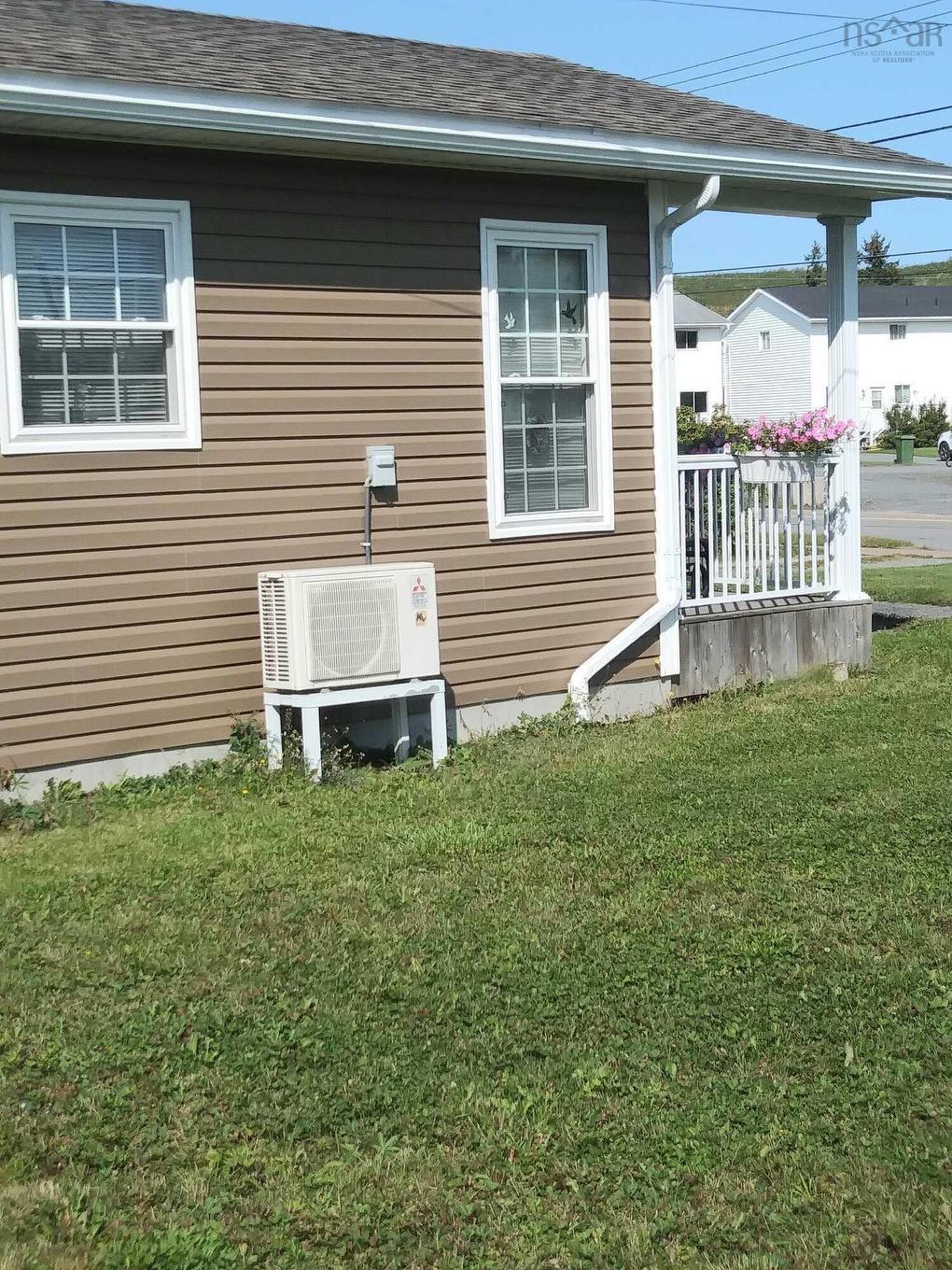 101 Acadia Avenue, Stellarton, NS