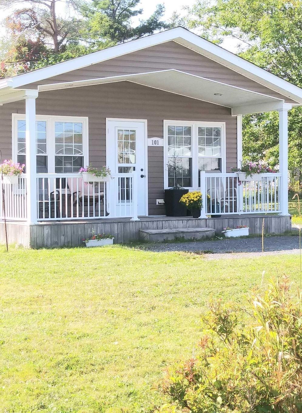 101 Acadia Avenue, Stellarton, NS