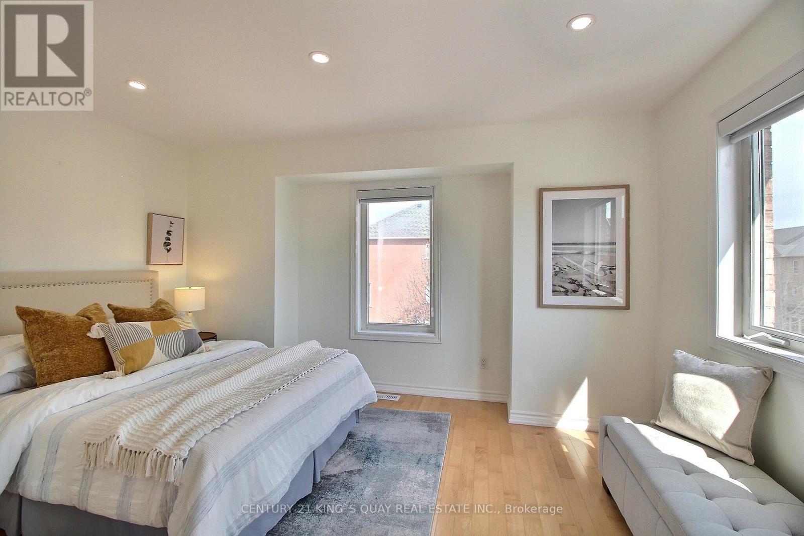 40 Leitchcroft Crescent, Markham, ON - Indoor Photo Showing Bedroom