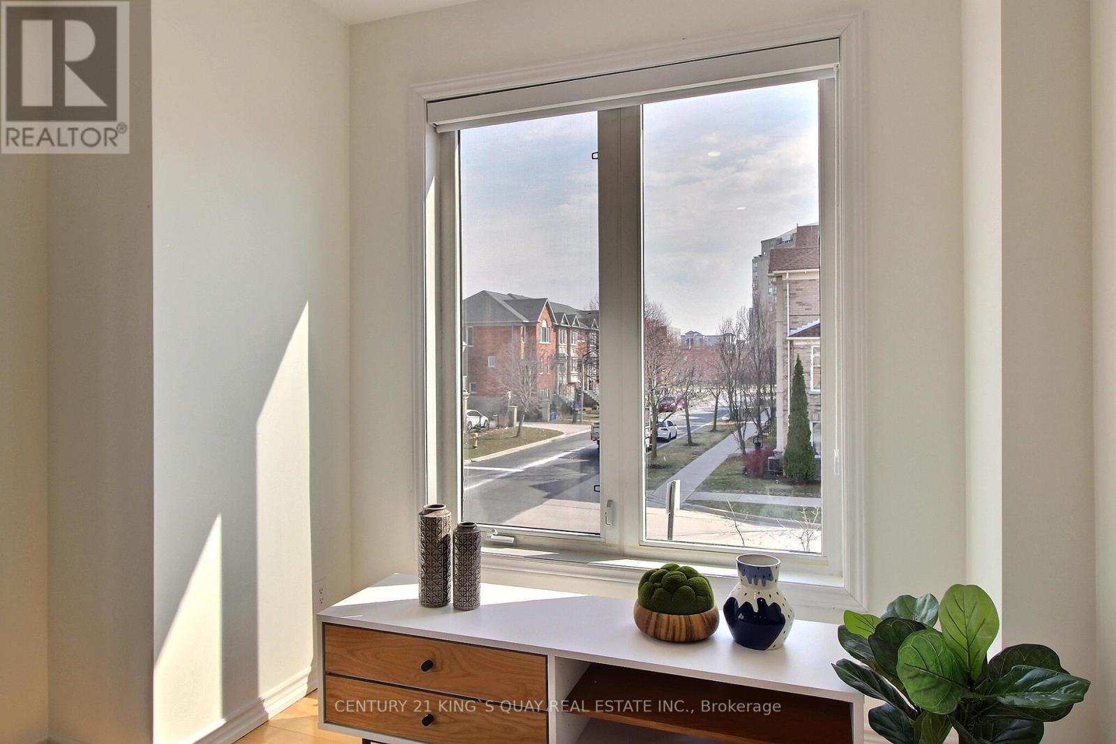 40 Leitchcroft Crescent, Markham, ON - Indoor Photo Showing Other Room