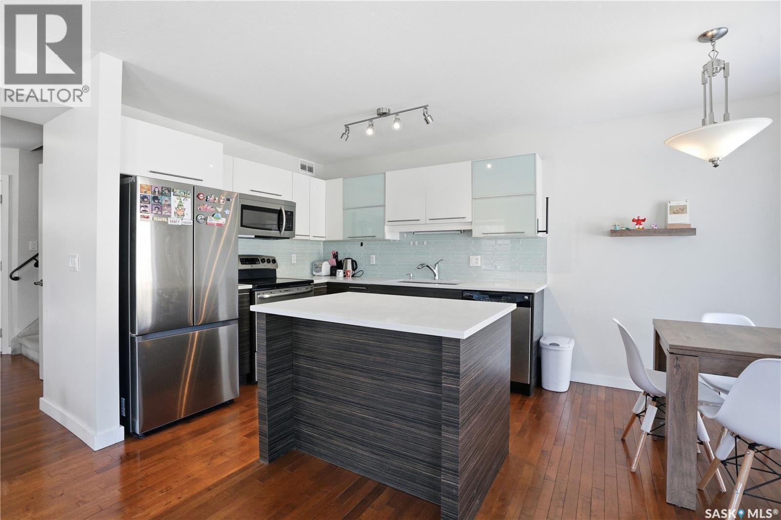 701 710 Gordon Road, Saskatoon, SK - Indoor